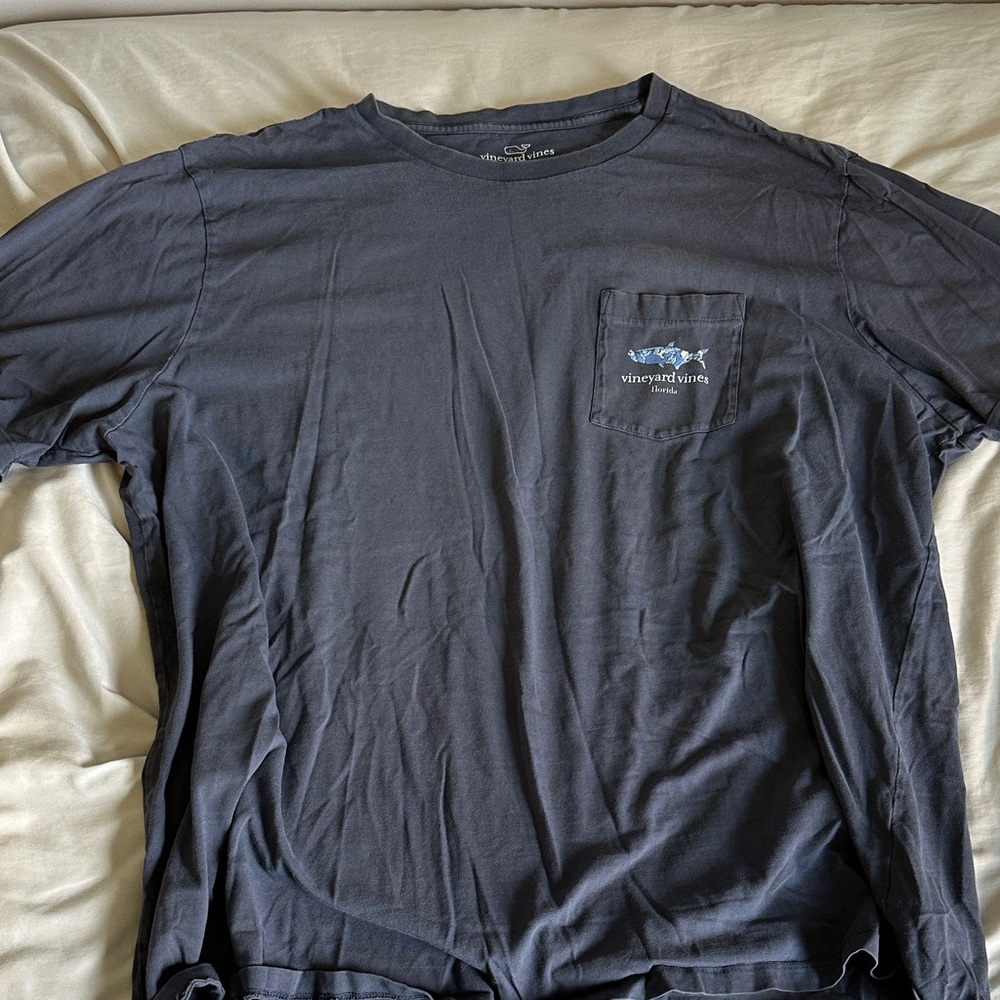 Vineyard Vines Men's Charcoal Pocket Tee